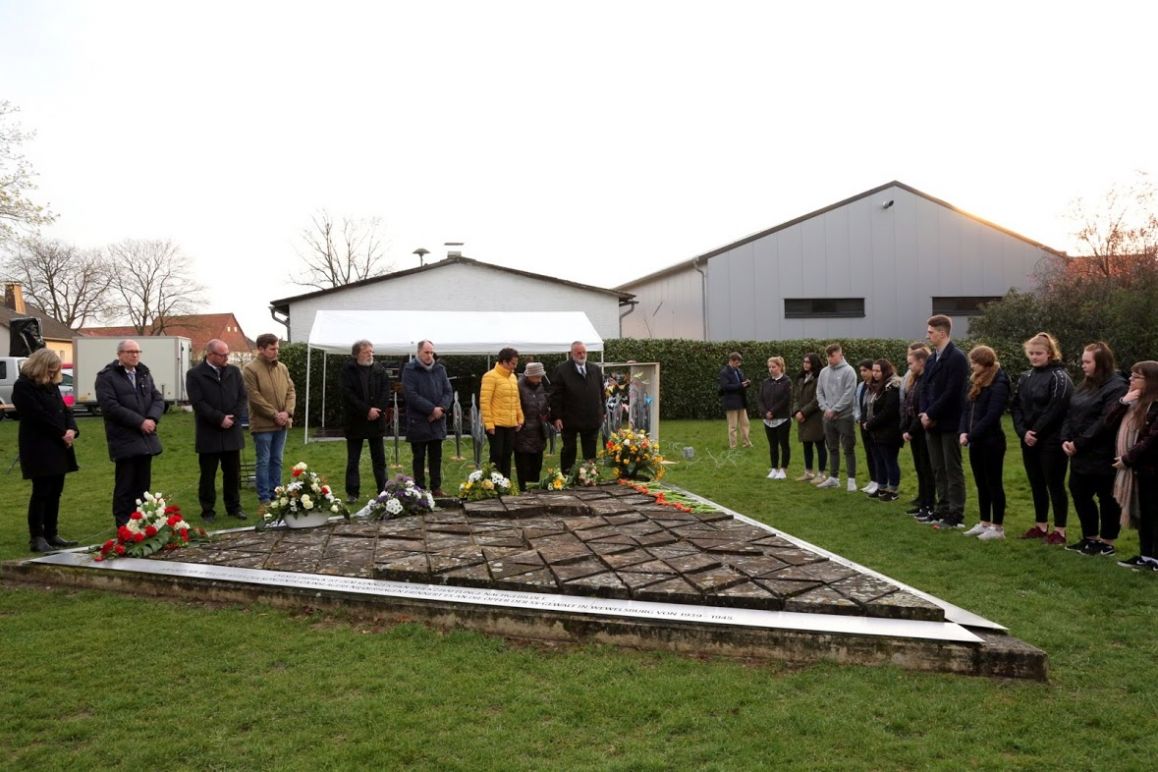 Gedenkfeier für die Opfer der SS-Gewalt in Wewelsburg 1939-1945